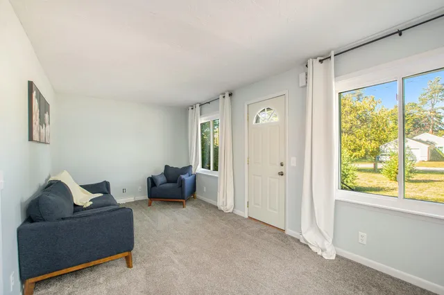 $224,900 | 885 Eugene Avenue, Norton Shores, MI 49441