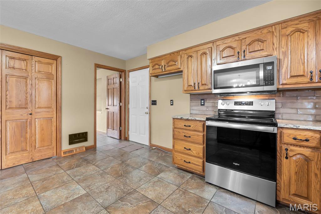 625 Pcr 920 Perryville, MO 63775 - Photo 8 of 32