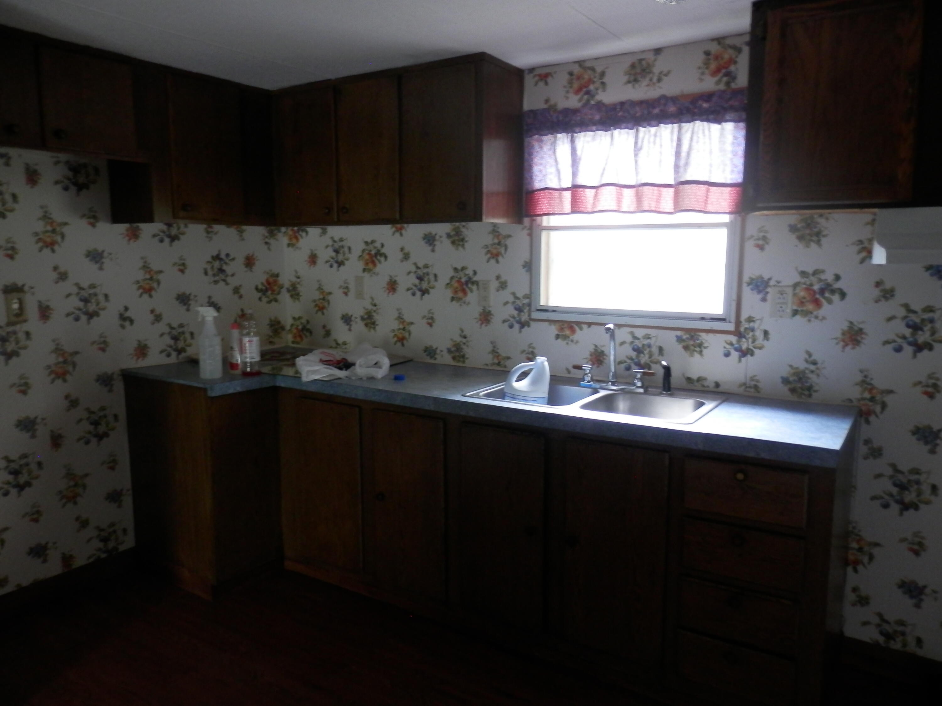 4585 State Rte 606 Keokee, VA 24265 - Photo 12 of 20 P4220961