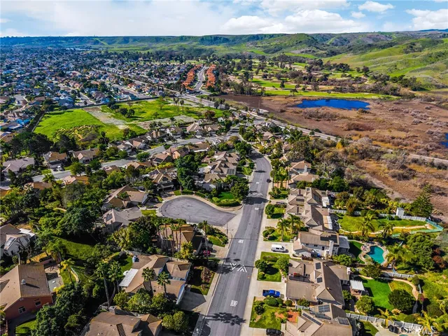 $999,900 | 4851 Cardiff Bay Drive, Oceanside, CA 92057