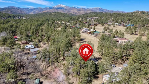 $199,950 | 162 Roswell Street, Ruidoso, NM 88345
