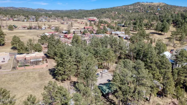 $199,950 | 162 Roswell Street, Ruidoso, NM 88345