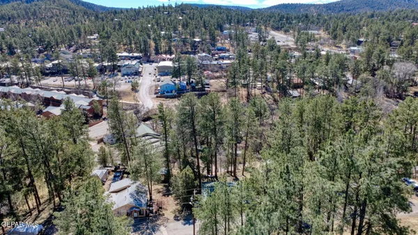 $199,950 | 162 Roswell Street, Ruidoso, NM 88345