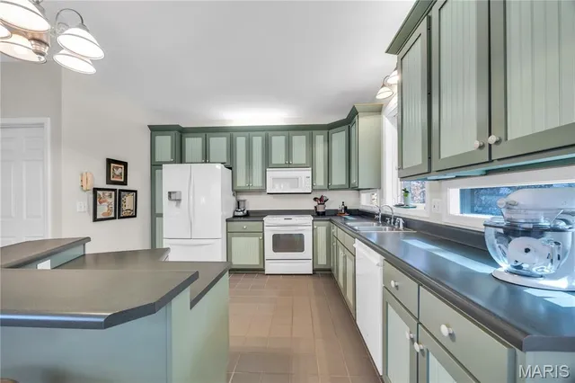 $825,000 | 1845 Eagles Nest Drive, Hermann, MO 65041