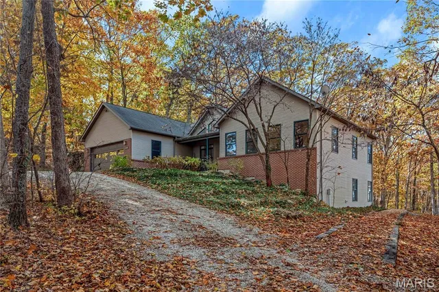 $825,000 | 1845 Eagles Nest Drive, Hermann, MO 65041