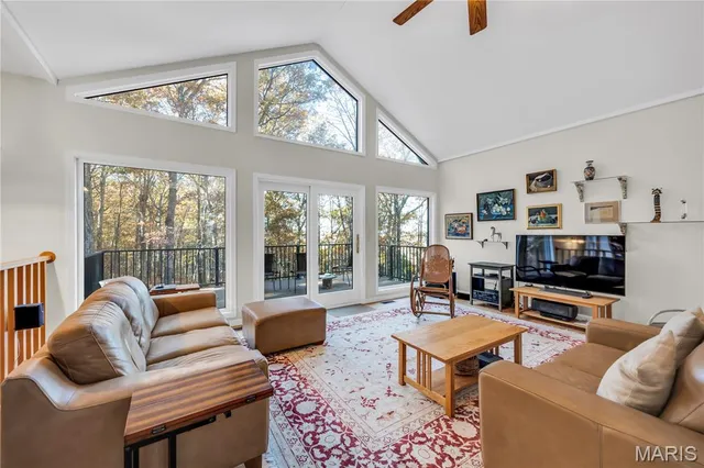 $825,000 | 1845 Eagles Nest Drive, Hermann, MO 65041