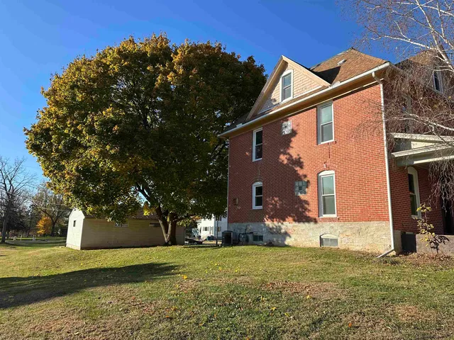 a front view of house with yard