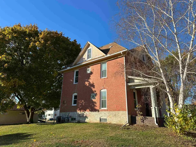 front view of house with a yard