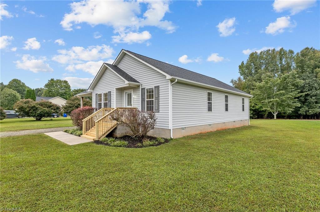5604 Wagon Farm Road Efland, NC 27243 - Photo 4 of 50 Gallery Image 4