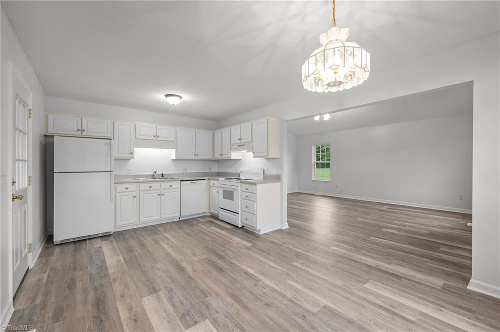 5604 Wagon Farm Road Efland, NC 27243 - Photo 7 of 50 Gallery Image 7