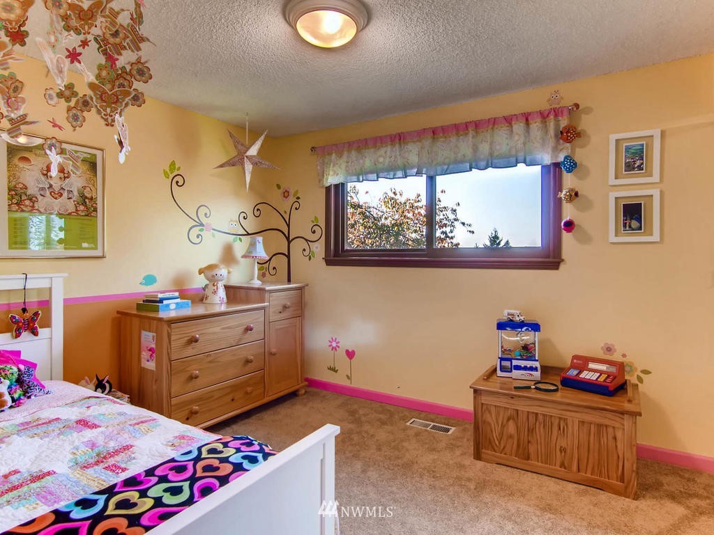 20205 103rd Place Northeast Bothell, WA 98011 - Photo 14 of 25 Gallery Image 14