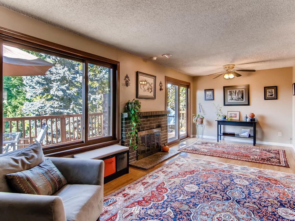 20205 103rd Place Northeast Bothell, WA 98011 - Photo 5 of 25 Gallery Image 5
