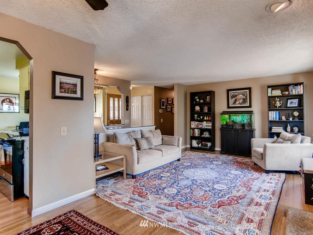 20205 103rd Place Northeast Bothell, WA 98011 - Photo 6 of 25 Gallery Image 6