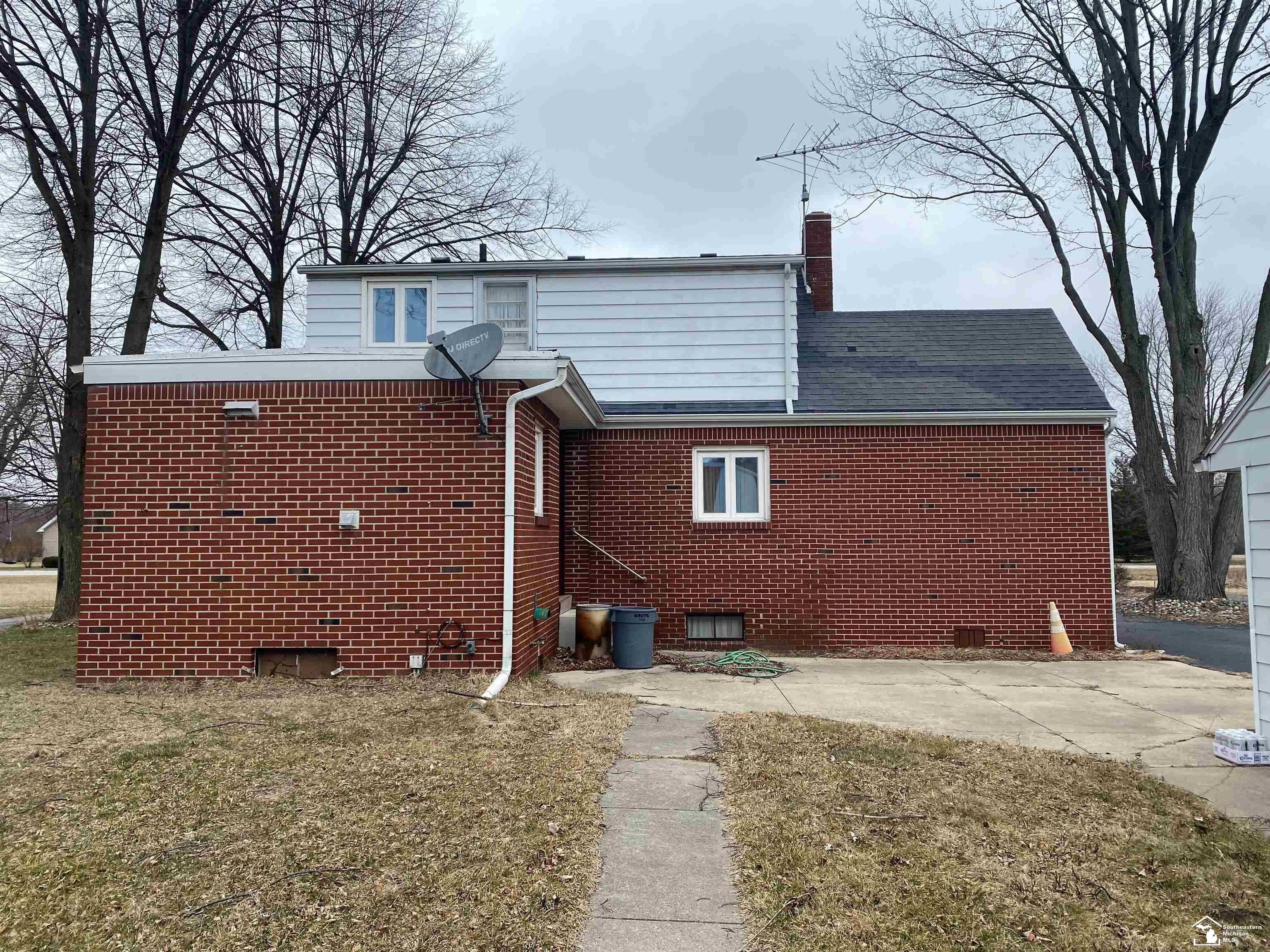 2699 Rauch Road Temperance, MI 48182 - Photo 4 of 11