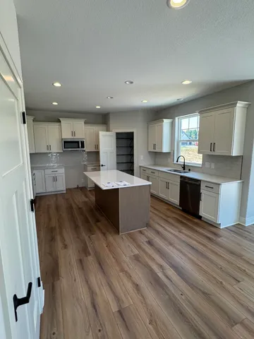 $654,990 | 431 Sandstone Street, Slinger, WI 53086