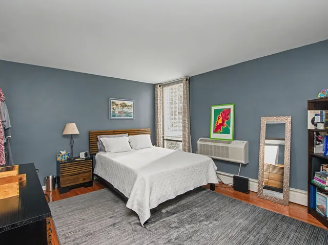 $199,000 | 5740 North Sheridan Road, Unit 5A, Chicago, IL 60660