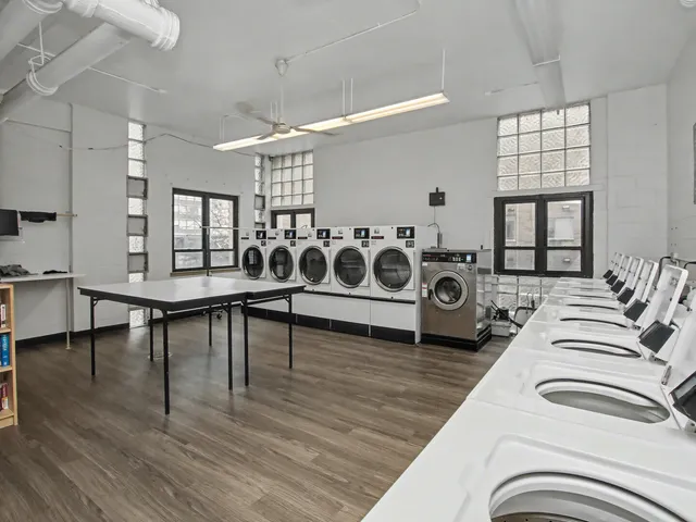 $199,000 | 5740 North Sheridan Road, Unit 5A, Chicago, IL 60660