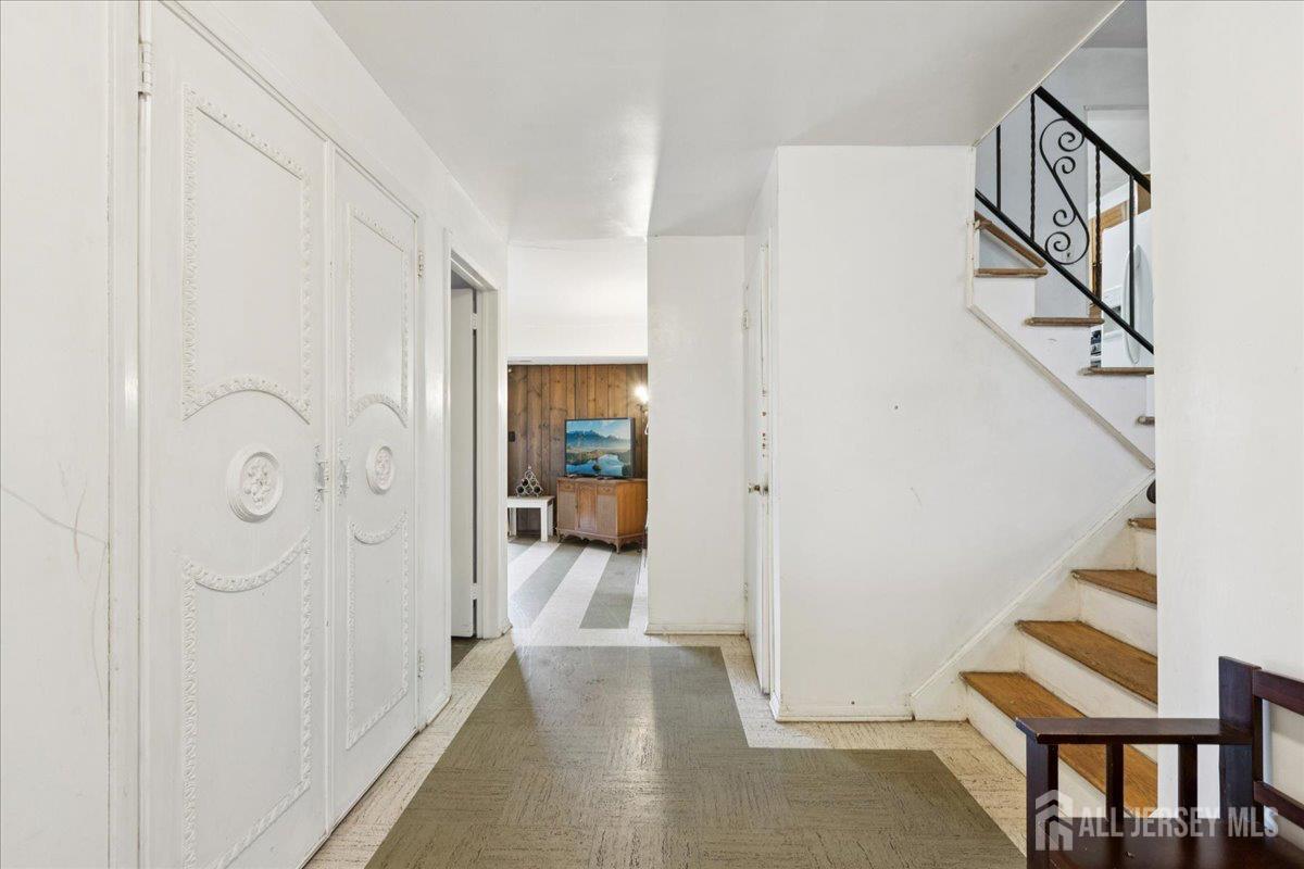 796 Curie Road North Brunswick, NJ 08902 - Photo 3 of 26 Gallery Image 3