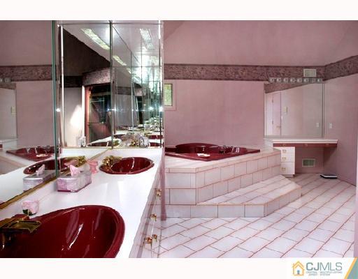 170 Fresh Ponds Road East Brunswick, NJ 08816 - Photo 10 of 10 Gallery Image 10