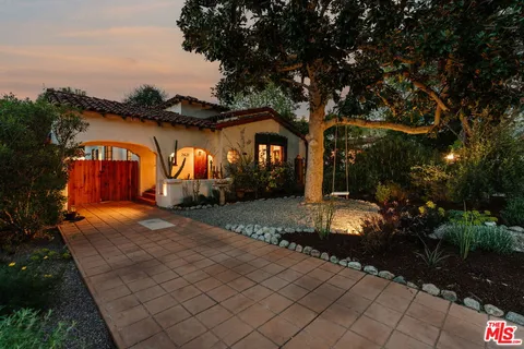 $1,749,000 | 2621 East Glenoaks Boulevard, Glendale, CA 91206