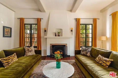 $1,749,000 | 2621 East Glenoaks Boulevard, Glendale, CA 91206