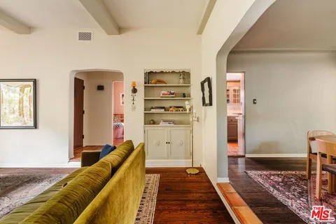 $1,749,000 | 2621 East Glenoaks Boulevard, Glendale, CA 91206