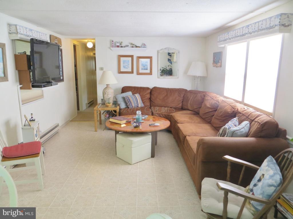 140 Clamshell Road Ocean City, MD 21842 - Photo 12 of 39 Gallery Image 12