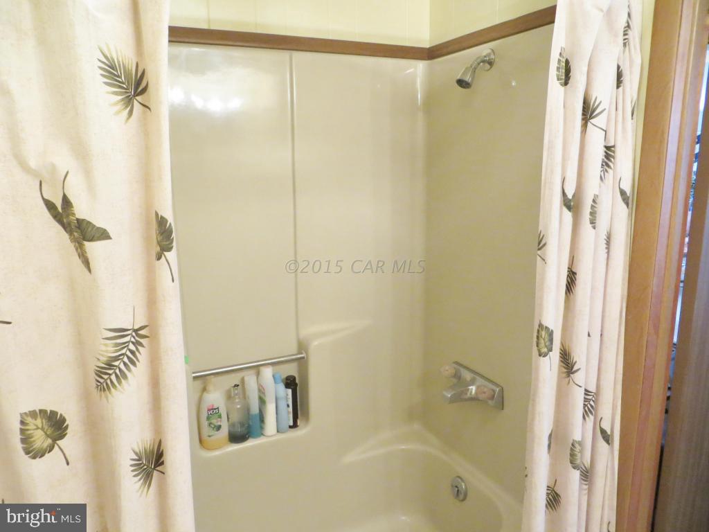 140 Clamshell Road Ocean City, MD 21842 - Photo 20 of 39 Gallery Image 20