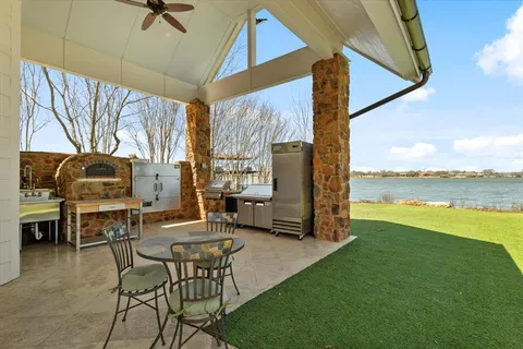 $4,200,000 | 1904 West Emerald Bend Court, Granbury, TX 76049