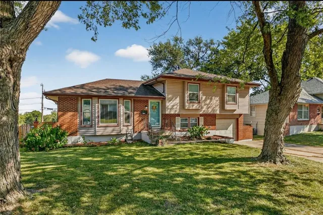 $210,000 | 10501 Wallace Avenue, Kansas City, MO 64134