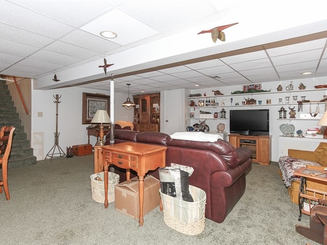 12N287 Hilltop Road Elgin, IL 60123 - Photo 17 of 21