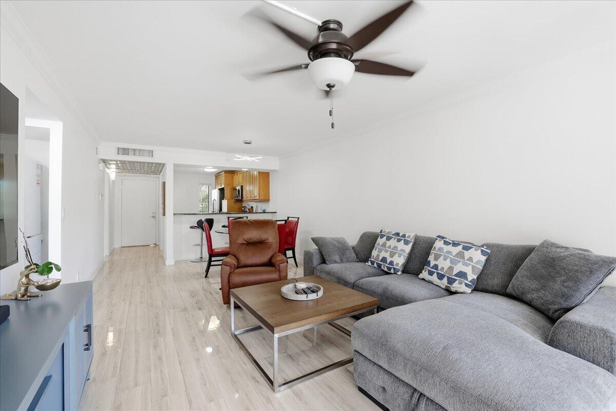 16 Royal Palm Way, Unit 205 Boca Raton, FL 33432 - Photo 14 of 52 10-8I8A1077