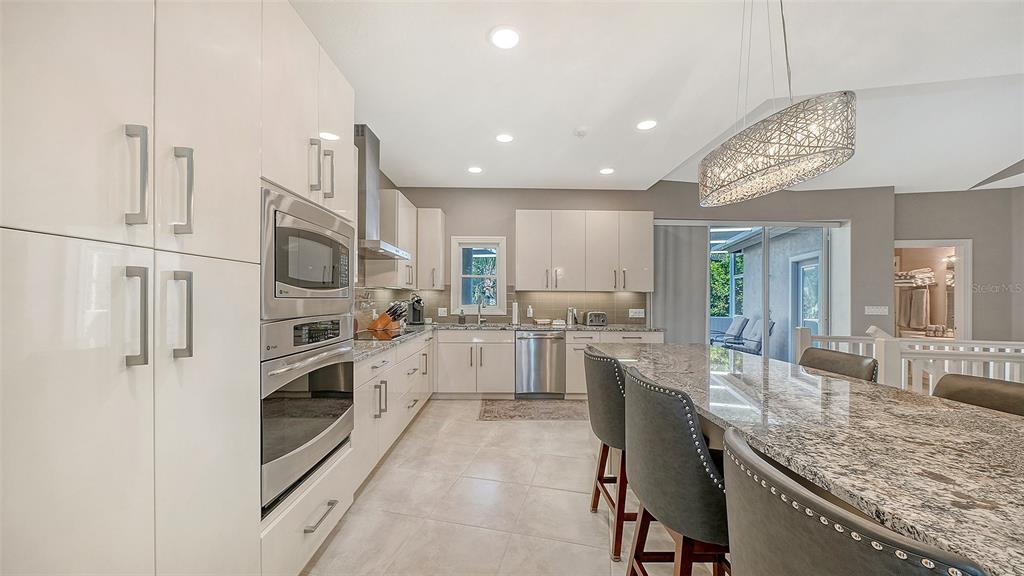 3610 Bayou Circle Longboat Key, FL 34228 - Photo 17 of 85