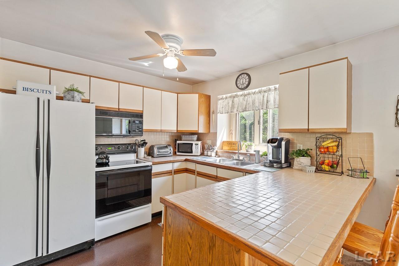 16155 Sheridan Road Clinton, MI 49236 - Photo 7 of 38