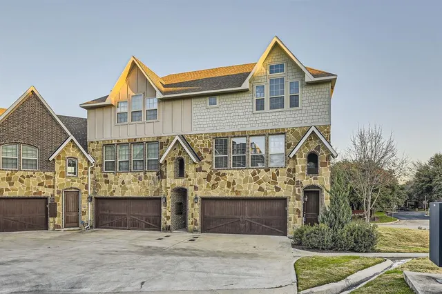 $370,000 | 6700 Lost Star Lane, Fort Worth, TX 76132