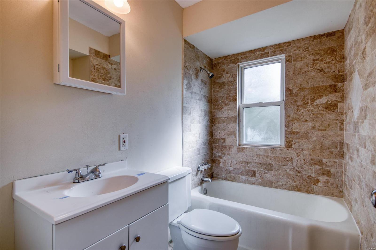 8024 Airport Road St. Louis, MO 63134 - Photo 13 of 16 Gallery Image 13