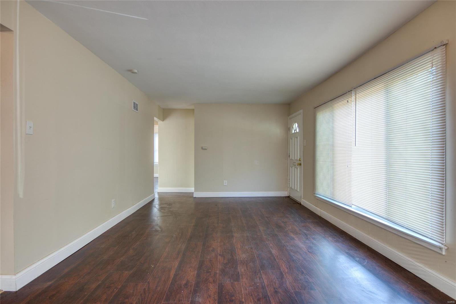 8024 Airport Road St. Louis, MO 63134 - Photo 3 of 16 Gallery Image 3