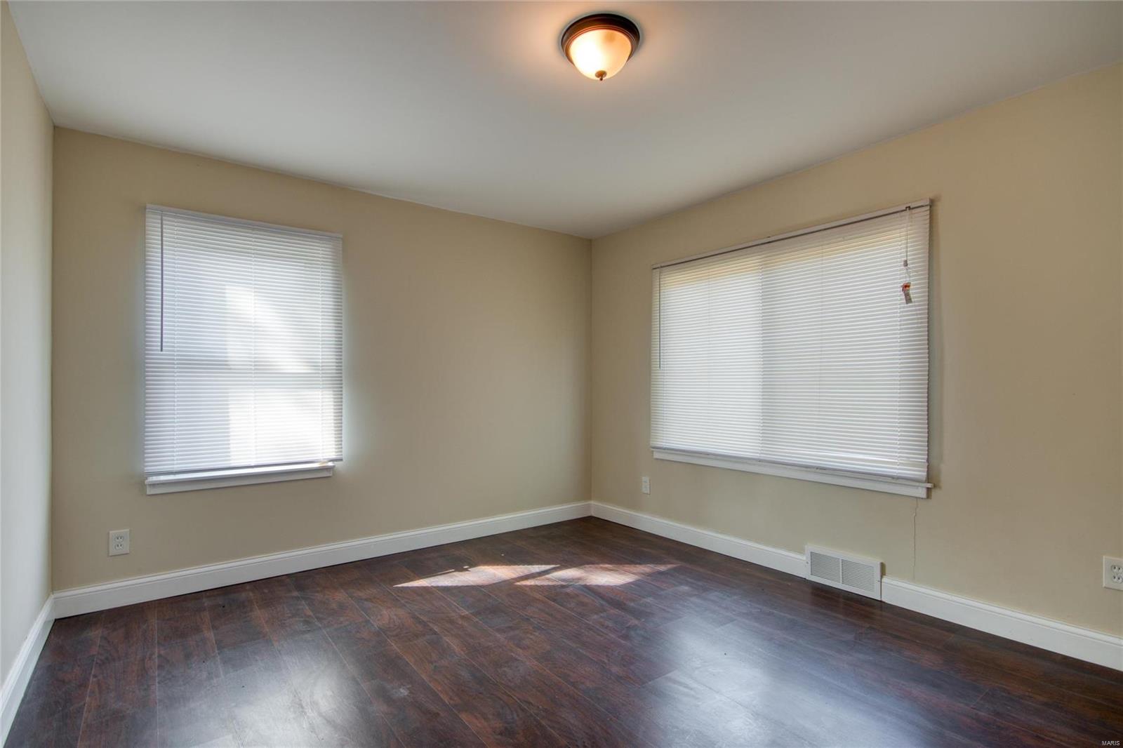 8024 Airport Road St. Louis, MO 63134 - Photo 10 of 16 Gallery Image 10
