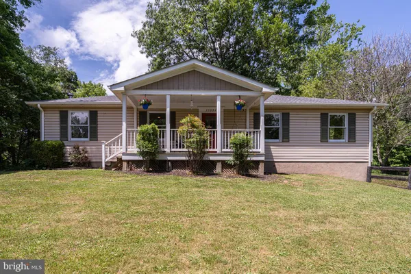 $719,500 | 35094 Scotland Heights Road, Round Hill, VA 20141