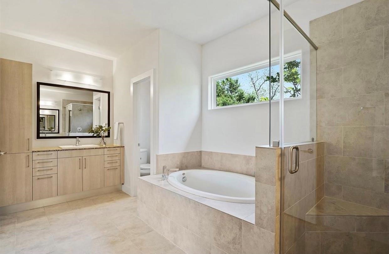 1333 West 22nd Street, Unit E Houston, TX 77008 - Photo 33 of 41