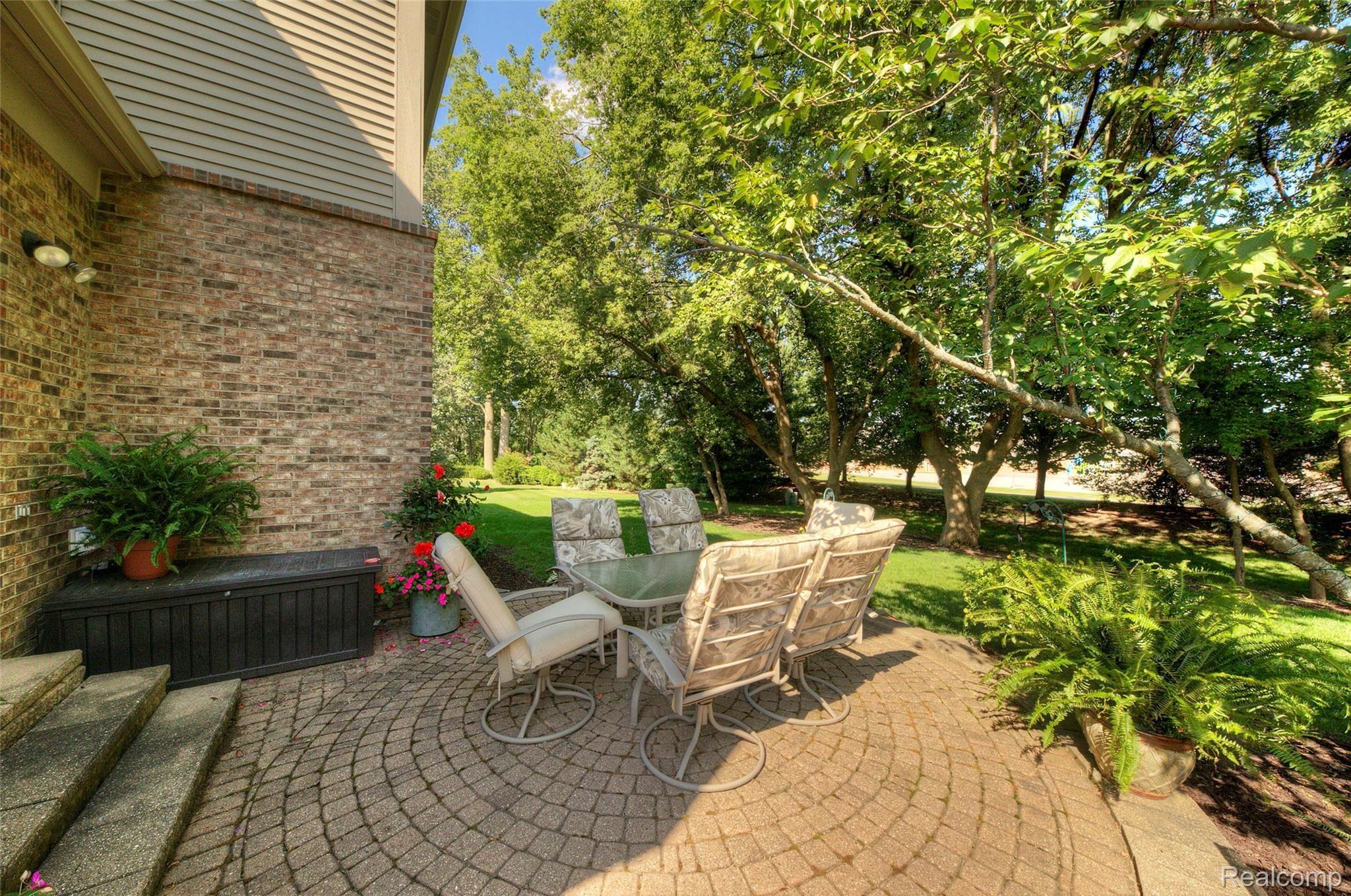 6724 Kennesaw Road Canton, MI 48187 - Photo 71 of 77 69 Patio.jpg