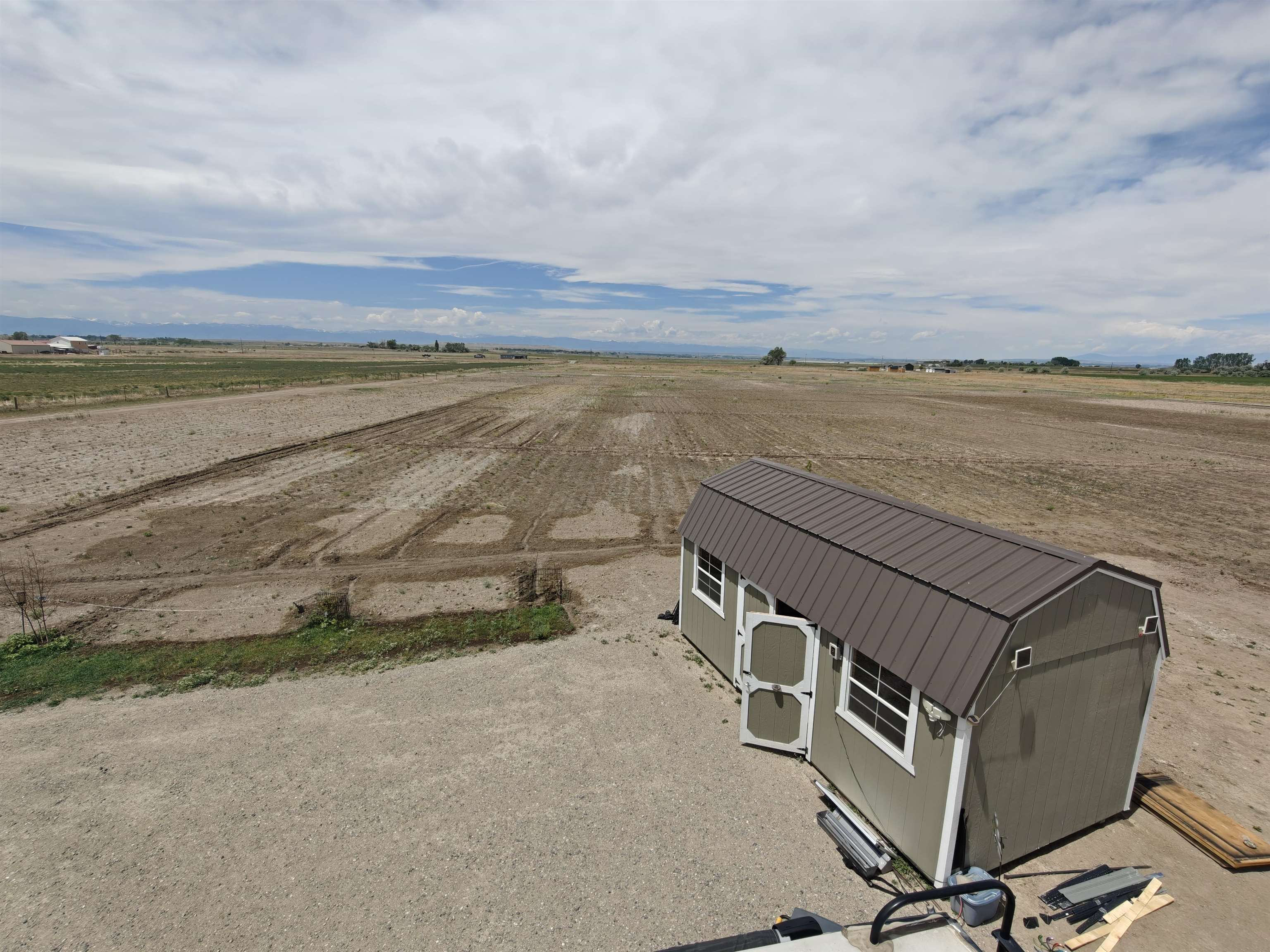 392 8 Mile Road Riverton, WY 82501 - Photo 2 of 16