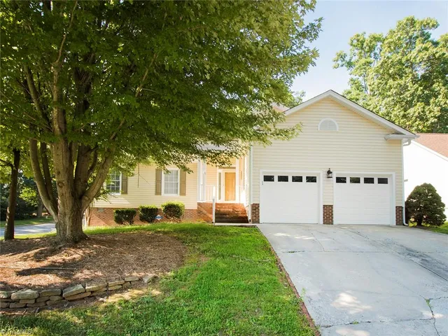 $2,200 | 3401 Trail Ridge Drive, Greensboro, NC 27410