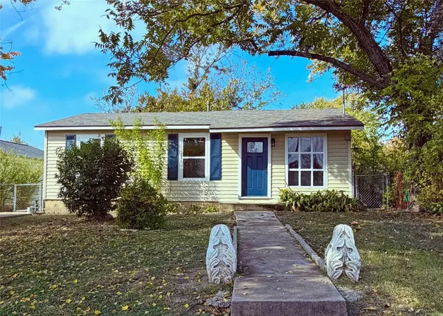 $2,100 | 1804 Adina Street, Austin, TX 78721