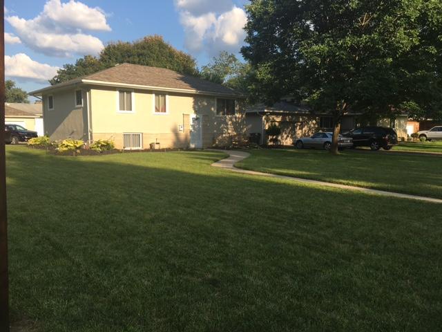 828 Bernhard Road Columbus, OH 43213 - Photo 1 of 24