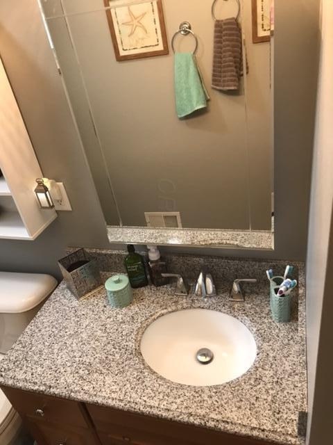 828 Bernhard Road Columbus, OH 43213 - Photo 3 of 24