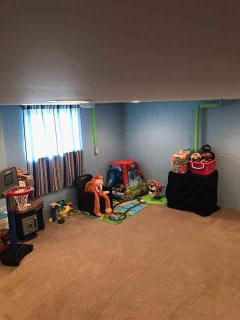 828 Bernhard Road Columbus, OH 43213 - Photo 5 of 24
