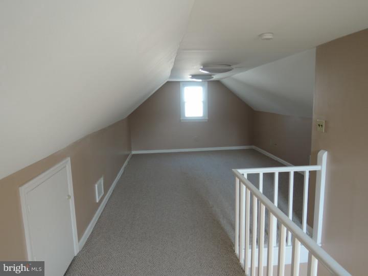 10 Collins Road Hamilton, NJ 08619 - Photo 9 of 11 Bedroom
