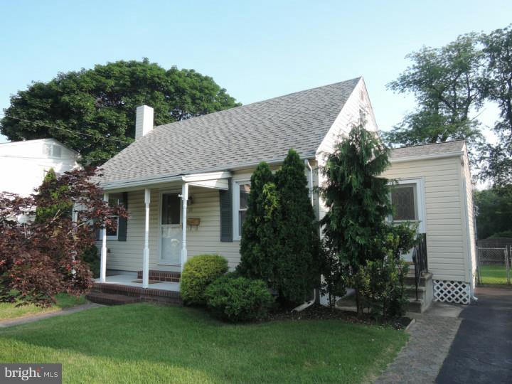 10 Collins Road Hamilton, NJ 08619 - Photo 10 of 11 Exterior Front