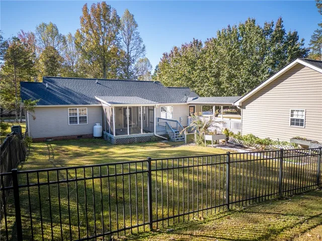 $389,000 | 214 Palmer Lane, Westminster, SC 29693